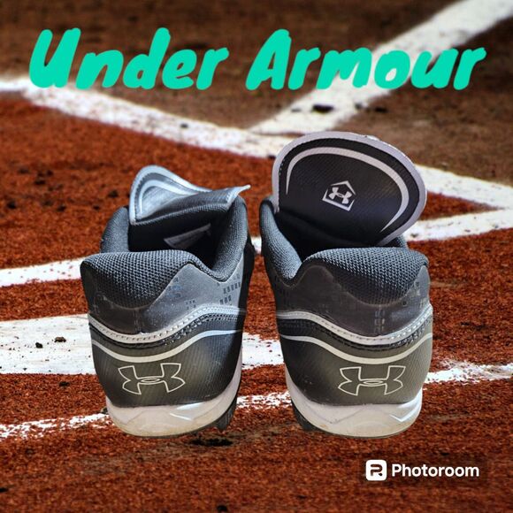 Under Armour Softball Cleats Size 10‎ Women's - Picture 3 of 3